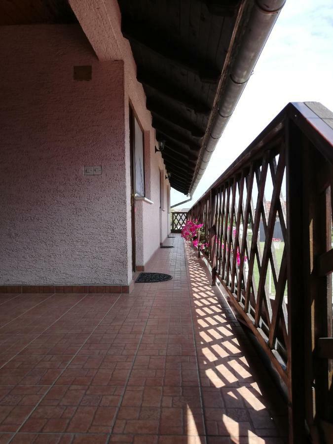 T.S.G. Simanovic Hotel Klinca Sela Buitenkant foto