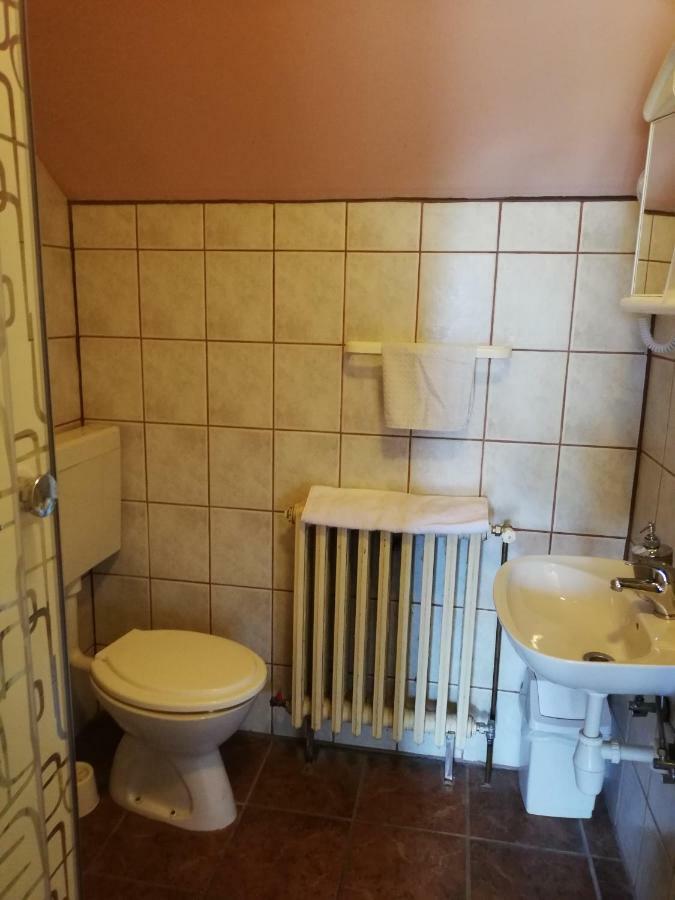T.S.G. Simanovic Hotel Klinca Sela Buitenkant foto